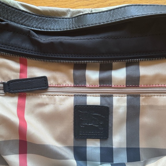 Burberry Elegant and Black Tote Bag ,iridescent color - Picture 12 of 14